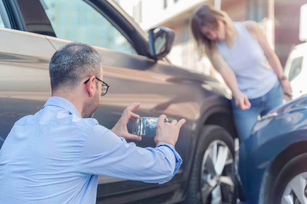 Professional Full Coverage Car Insurance technician working in Palo, IA